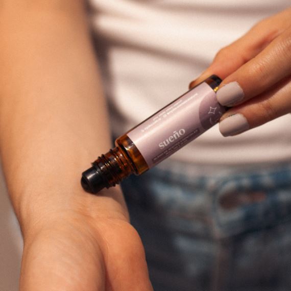 Aceite Esencial Blend Aromatico Natural Roll On Sueño 10ml Nyubu