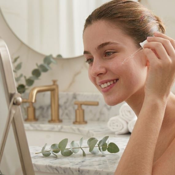 Serum Facial Hyalu C Hialurónico + Vitamina C 30ml Idraet